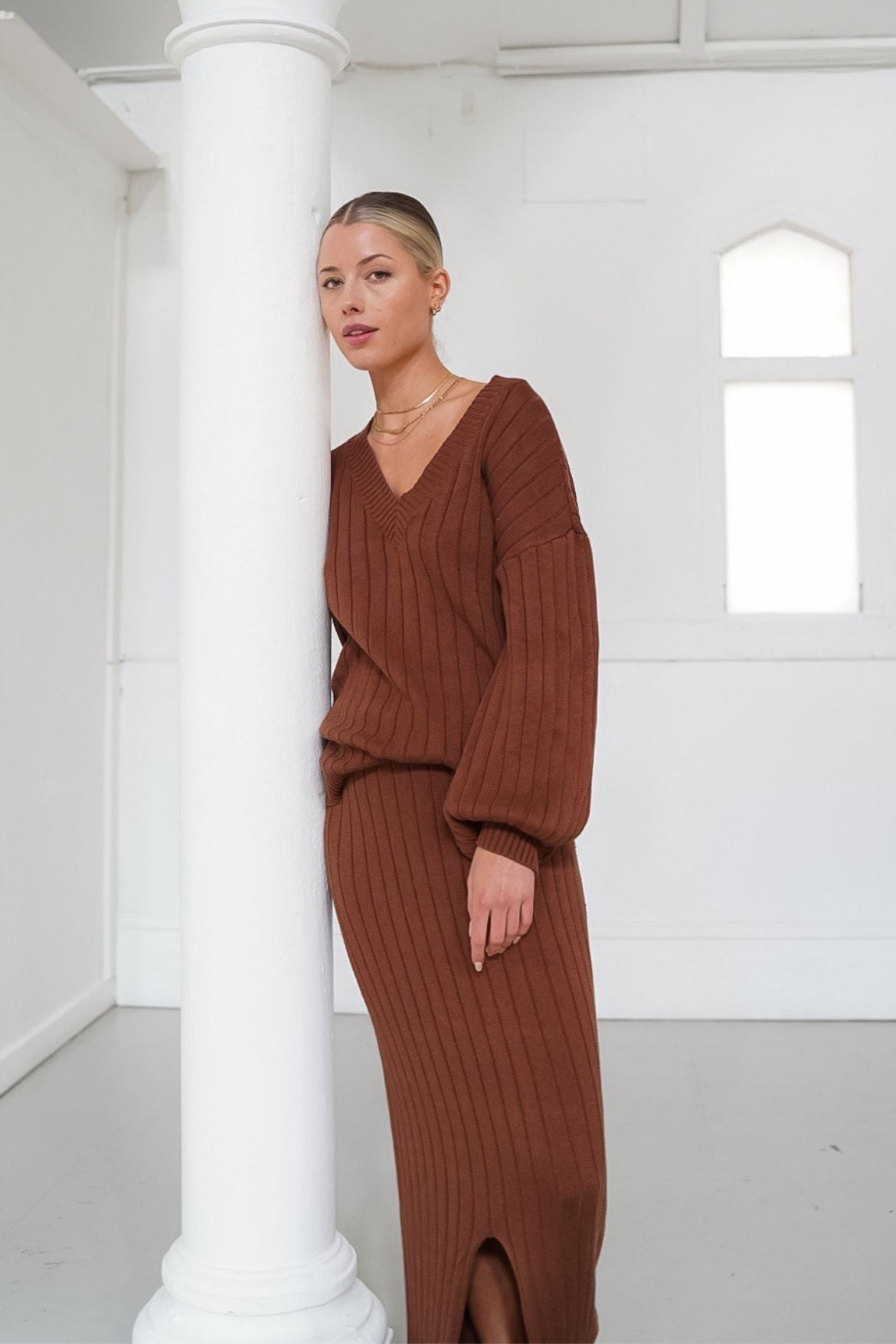 The Ease - Quinn Knit Rib Jumper Chocolate Brown