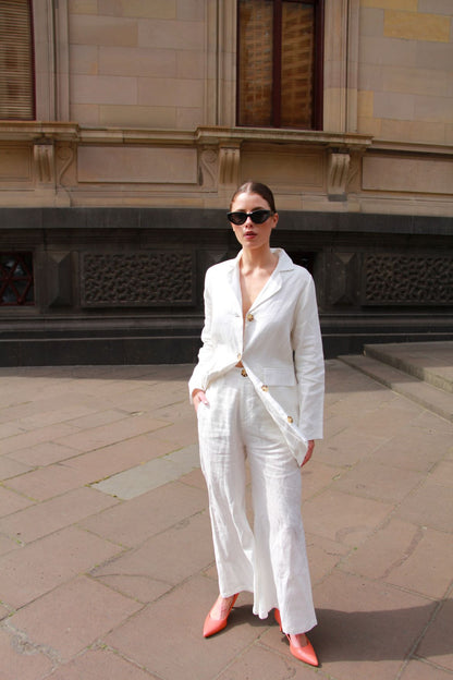 THE LONGLINE BLAZER ~ off white