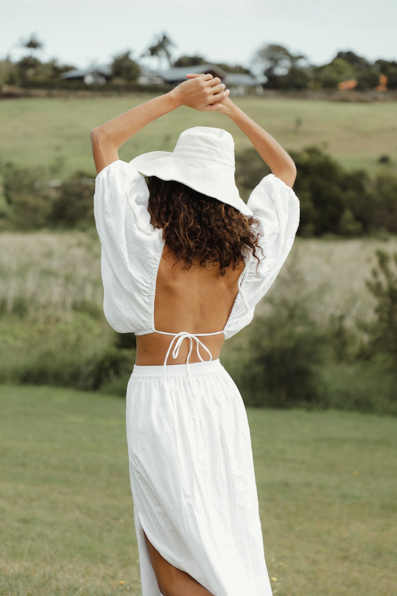 The Ease Label - Kea Top - Backless Linen Top White